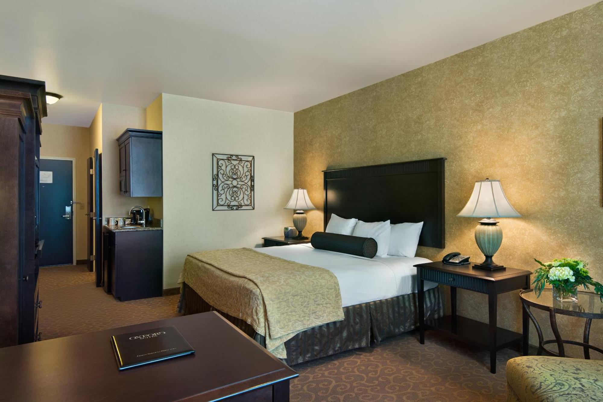 King Suite,1211185840:JPEG